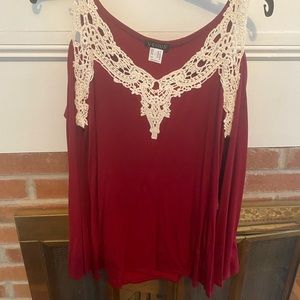 Venus dressy blouse. Open shoulders.